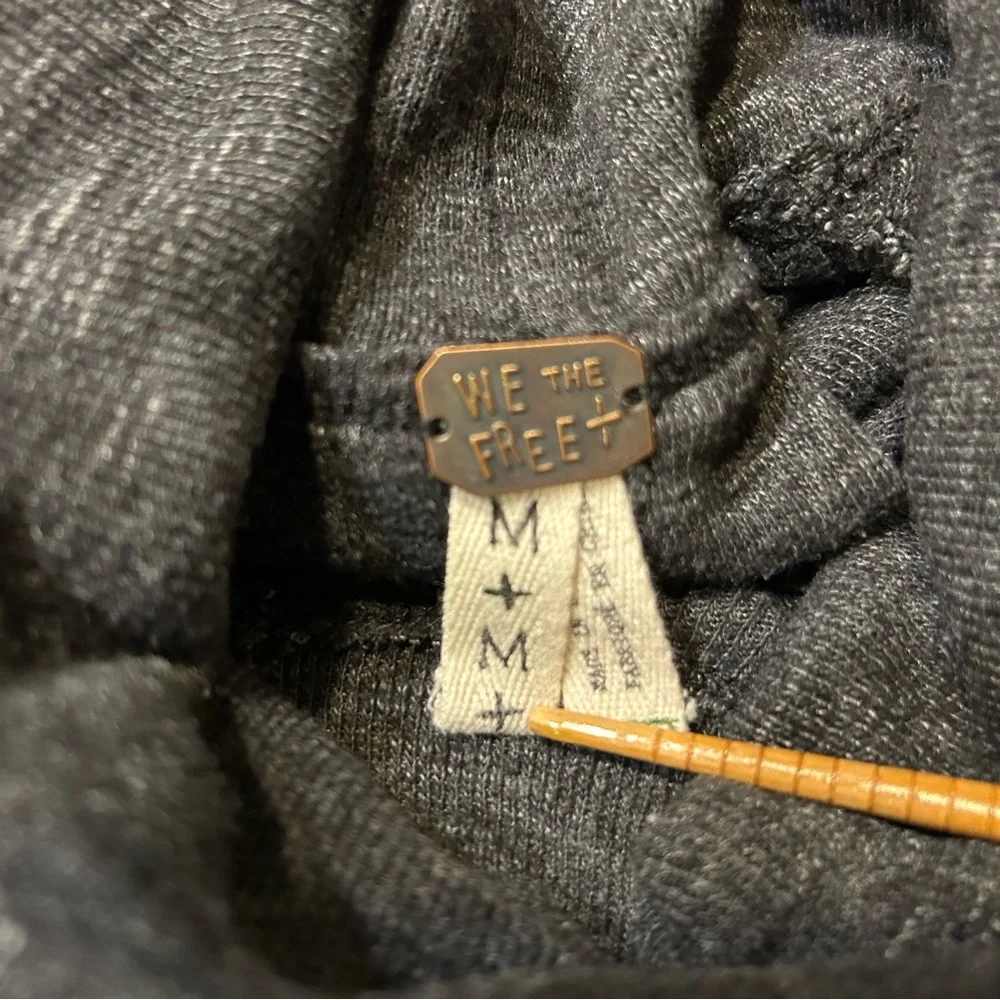 Free People Split Back Turtleneck black charcoal size M
